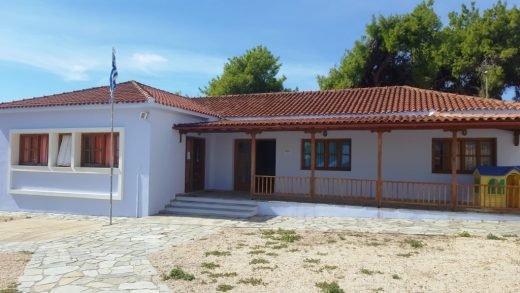 ΚΑΤΑΣΚΕΥΗ-ΚΙΟΣΚΙΟΥ-ΣΤΟ-ΝΗΠΙΑΓΩΓΕΙΟ-ΑΛΟΝΝΗΣΟΥ-Βαφίνης-Δήμαρχος