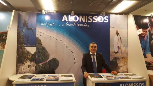 AΝΟΙΓΜΑ ΤΗΣ ΑΛΟΝΝΗΣΟΥ ΣΤΗΝ ΠΟΛΩΝΙΚΗ ΑΓΟΡΑ